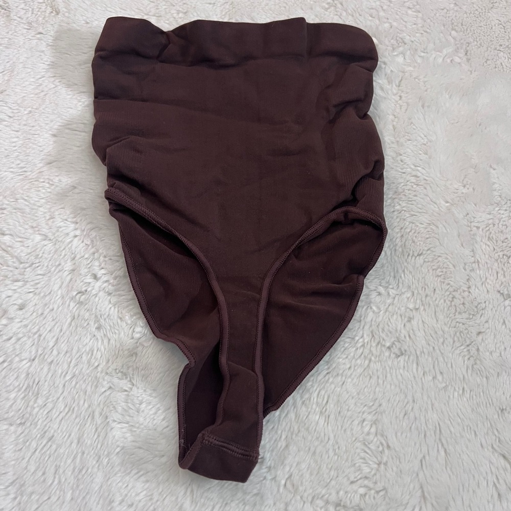 SKIMS Womens Sculpting High Waist Thong Cocoa Brown Shapewear SH-HWT-0119 S/M‎